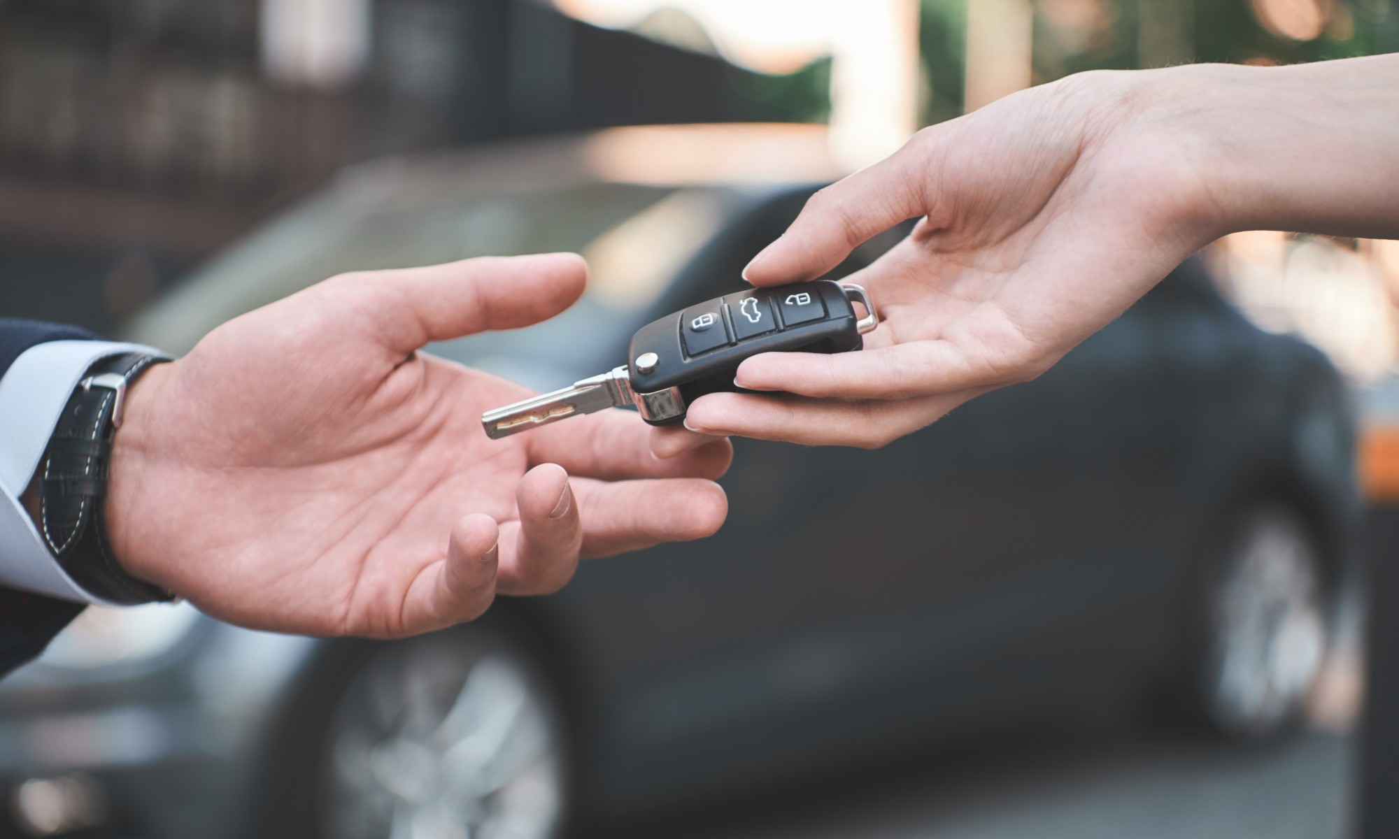 ¿Qué hacer si compras un coche de segunda mano y descubres cargas o embargos?