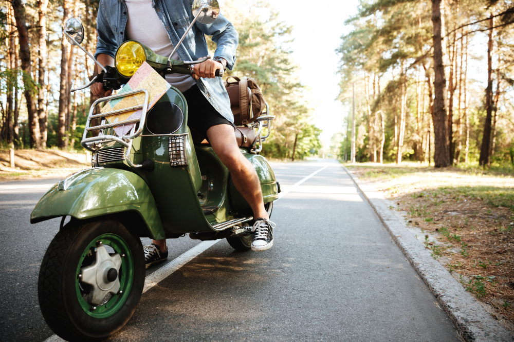 Transferencia de motos, ciclomotores y remolques:Particularidades frente al cambio de titular de un turismo